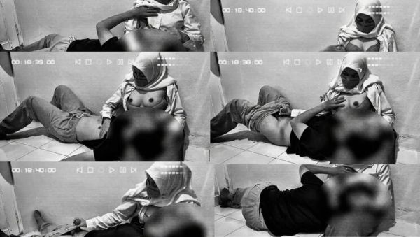 Enjoy watching this hardcore movie : Malaysian High School Girl in Hijab Gives Handjob in Classroom - Amateur Teen with Big Tits