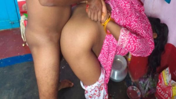 Enjoy watching HD movie of : Desi Village Viral: Indian Aunty Fingering Fun with Kajal and Sobha Rani in 4K