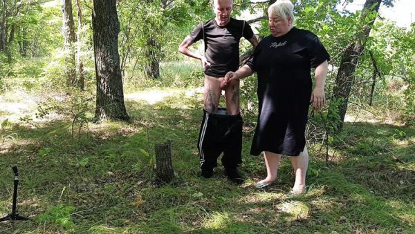 View full video of : Stepmom Public Blowjob in Park - Zona901 Deep Throat & Cum Swallow