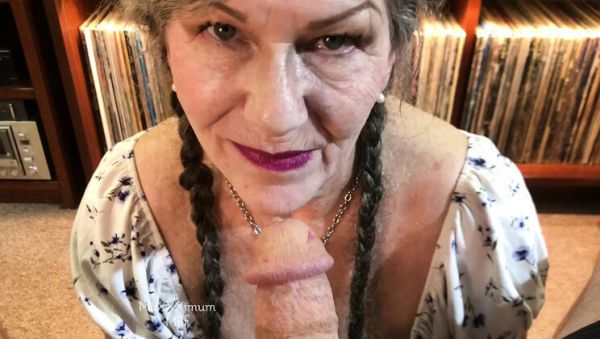 Enjoy watching the uncensored scene : Stepmom Seduces Stepson For POV Blowjob & Facial Cumshot - Cum Addicted MILF