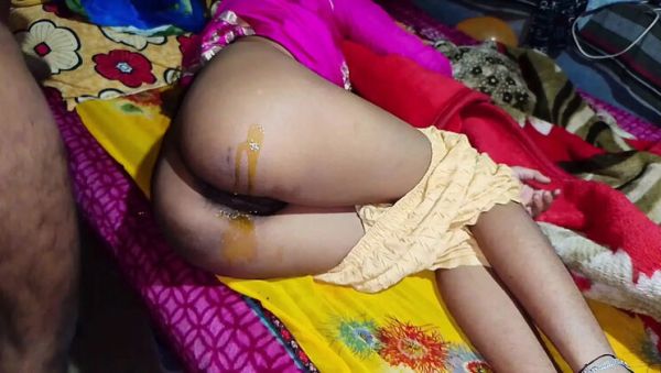 Play uncut movie titled : Priya Sena Bhabhi Desi Indian Aunty Brutal Sex Doggy Style Ass Licking HD Video