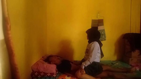 Play uncensored movie named : Indonesian Teen Hijab Homemade - Uncle Fucks Tight Pussy After School Creampie