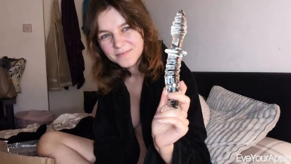 Play the uncensored movie named : Amateur Scottish Teen EveYourApple Hot Summer Toy Haul - Glass Dildo & BBC Anal Solo Play