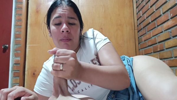 Watch HD clip named : Pov - A Beautiful Colombian Woman Tells Me Today How I Should Fuck Women Classes With My Friend With Colombian Beautiful