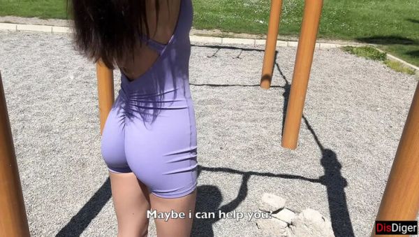 Play this hardcore scene of : DisDiger Cute Fitness Babe Sports Sex Blowjob Cowgirl Cum in Mouth