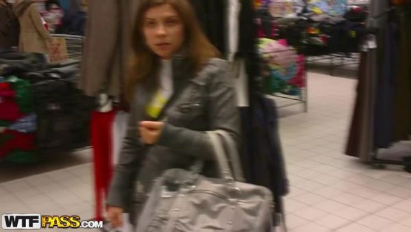 View the uncensored movie titled : Couple sex tape from the pool