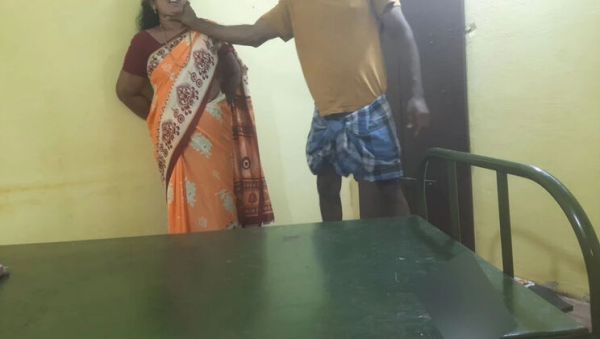 Play this hardcore scene called : Beautiful Tamil Mature in Saree Takes Monster Cock Hardcore Creampie