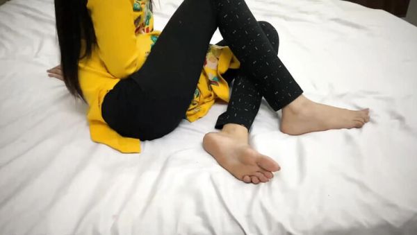 Enjoy watching full clip : Desi Aunty Hot Indian Homemade Sex in 4K - Doggy Style Fucking