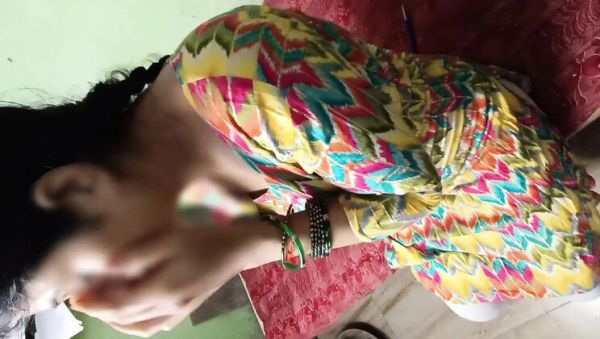 Enjoy watching this uncut scene : Desi Hot Girl Invites College Boyfriend to Her Room for Hardcore Blowjob