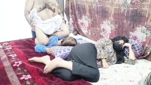 Watch the full movie named : Desi Pakistani Husband Cheats With School Girl In Uniform While Wife Watches