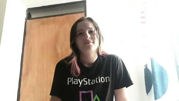 View this uncut video of : My Blonde Stepsister Catches Me Jerking Off and Makes Me Cum in Her Mouth - Part 1 - Ashleysoy2 Swallows