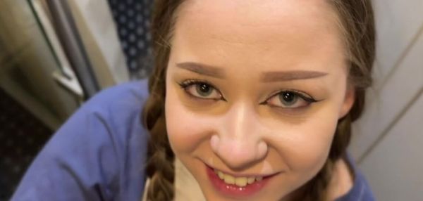 Enjoy watching this uncensored clip : Helped Montanasvibe carry her things on the train, then fucked her in the toilet