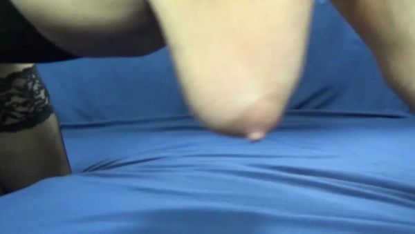 Play HD scene called : AnnaBUST Shaking Her Big Saggy Tits in Homemade Solo