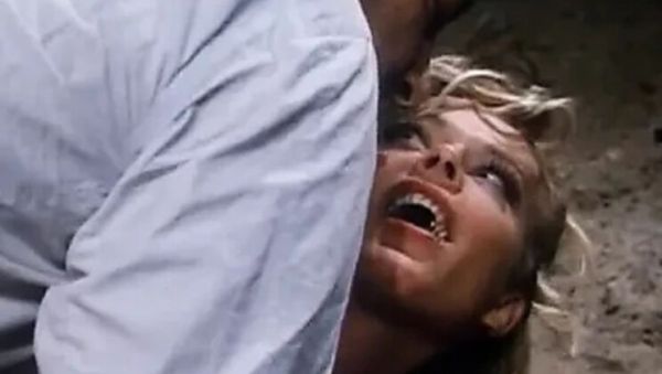 Stream the uncut clip named : Kelly Trump Takes Roberto Malone's Big Cock For Hot Anal Sex & Cum In Mouth