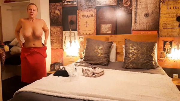 Stream the full movie titled : Amateur Blonde MILF Selena701 Footjob Fun in Tights