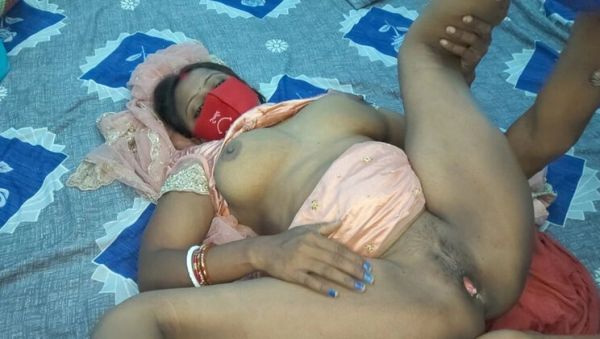 Enjoy watching hardcore video of : Desi Village Bhabhi Outdoor Hardcore Sex with Anal and Handjob