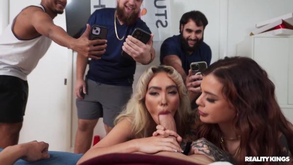 Watch HD clip called : Suck A Big Black Cock In Front Of Everyone - Luna Grey, Luna Luxe And Keisha Grey