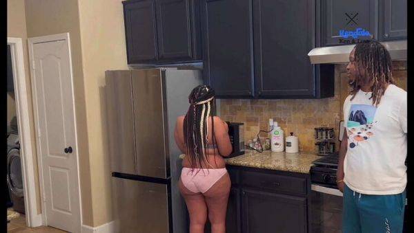 Play uncut movie : Big Booty Stepmom Fucks Stepson on New Year's - Creampie in the Kitchen