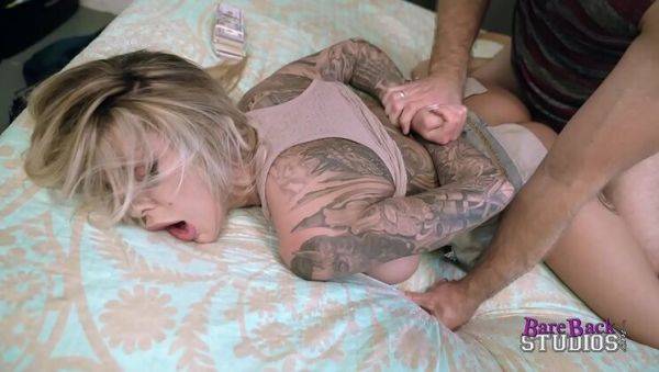 Enjoy watching the uncut scene : Step Daughter Karma RX Gets Hardcore Fuck from Luke Longly - Big Tits PAWG