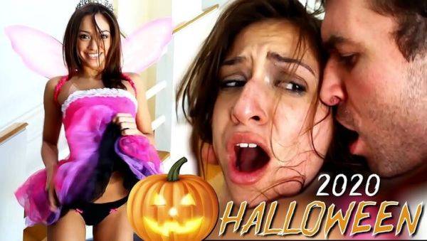 Play this uncensored scene named : Petite Fairy Princess Sara Luvv Gets Rough Halloween Fuck by James Deen - Hardcore Blowjob & Cumshot