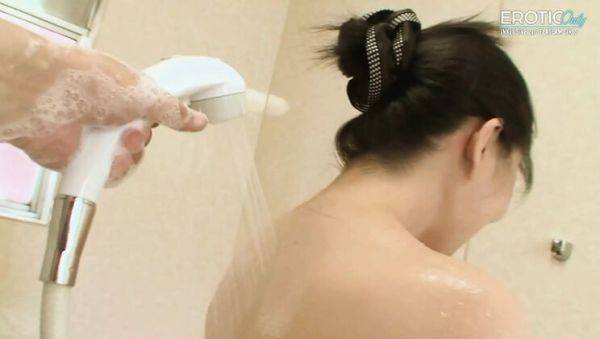 Play this complete movie called : Hot Granny Akiko Oda Takes a Super Creampie in HD