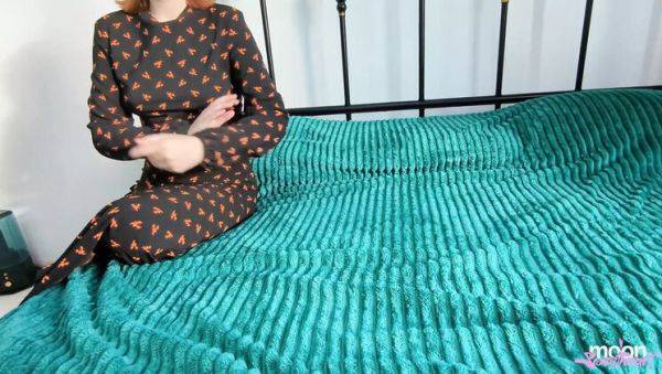 Stream complete movie titled : My Mom's Hot Redhead Friend Takes My Virginity - Dirty Talk & Creampie