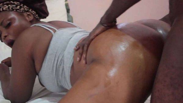 Stream the HD movie called : Office MILF Gets Her Big Ass Pounded Hard in Homemade Anal Fuck