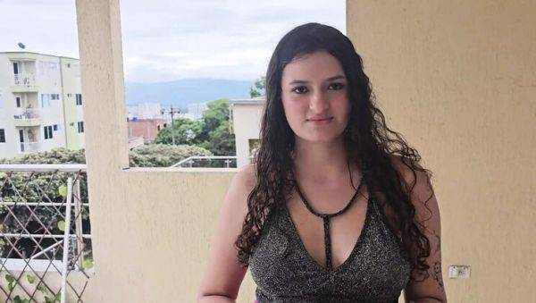 Stream this uncut movie : Hot Latina House Seller Fucks Client in Steamy Encounter