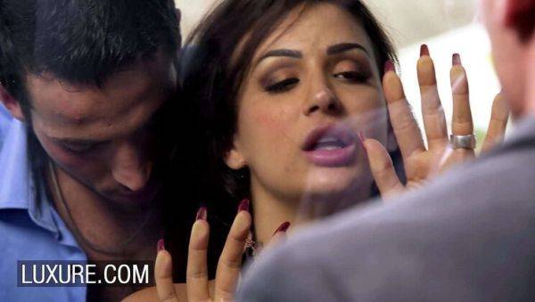 Play this hardcore video of : Hot Brunette Wife Susy Gala Pleasures Stranger with Deep Blowjob in Lingerie