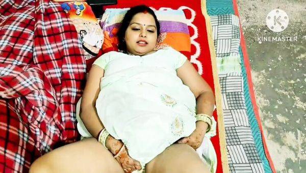 Play uncut clip titled : Desi Bhabhi Fucks Neighbor Boy in Steamy Homemade Role Play - Indian Aunty Hardcore Sex