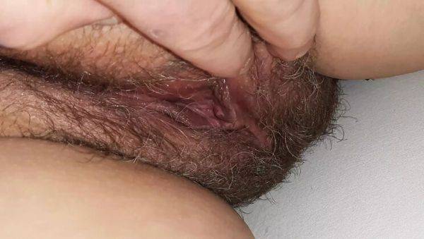 Watch HD scene named : Homemade Aunty Fuck: Jerking Off to Her Hairy Pussy in Bedroom