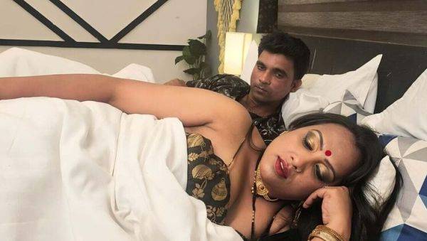 Play this hardcore movie named : Desi Indian Stepmom in Saree Gets Rough Fucked by Stepson - Hindi Audio, Big Tits, Hardcore Action