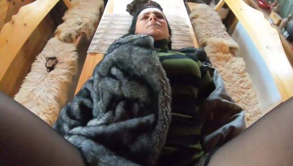 View uncensored movie : Hot MILF Calla in Fur Coat Fucks and Sucks Husband's Friends - Deep Throat & Cum Play