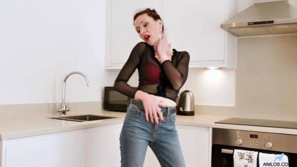 Stream hardcore scene of : Sexuality