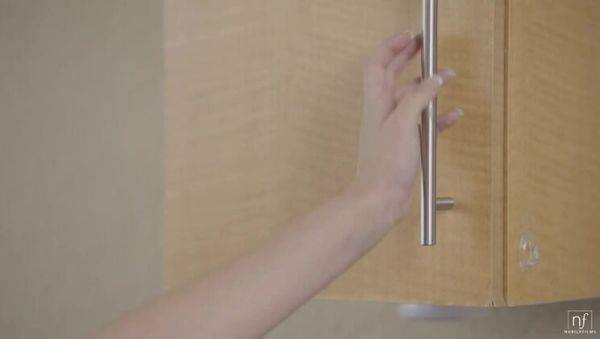 View this complete clip named : Taste And Tease - S24:E1