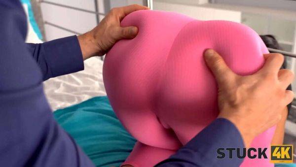 Play uncensored clip : Sexy MILF Canela Skin Gets Stuck in Tight Leggings and Begs for Hardcore Help