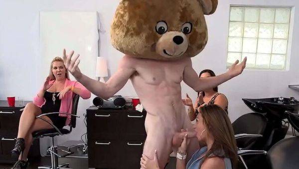 Stream hardcore video titled : Dancing Bear Orgy: Latina MILFs & Mexican Sluts Get Wild with Dick!
