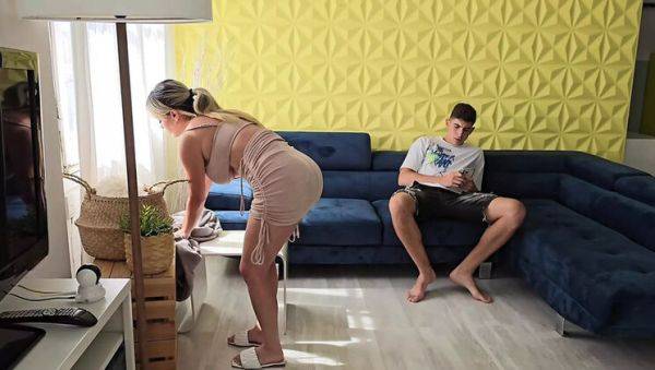 Stream this HD scene named : Hot Big Ass Latina MILF Tatiana Alvarez Takes It Rough in Doggy Style