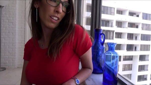 View complete movie called : Step Mom Dava Foxx Fucks On Beach Vacation - Big Tits MILF Family Therapy