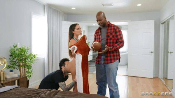 Play this uncut video titled : Unzip And Slip That Dick With Victoria June, Small Hands - Brazzers