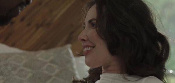 Enjoy watching the full video : Wife is helped by professionals touches