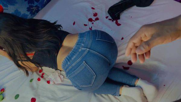 View this complete scene named : First Time Desi Teen Girl Fucks and Fucks on Valentine’s Day at Friend’s House - IndianMahi