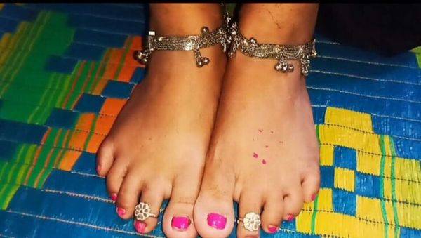 Stream full video named : Hot Indian Desi Wife Aishwarya Bhabhi Fucks Husband in Rough Anal Homemade POV