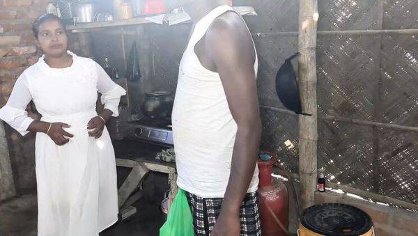 View the uncensored scene of : Desi Indian Girl Deluwara Khatun Hot Sex Scene HD