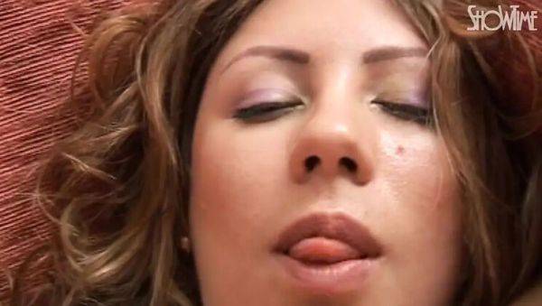 View full movie : Hot MILF Veronica Belli Followed and Spied On - Deep Throat Blowjob & Cumshot in Mouth - Part 4