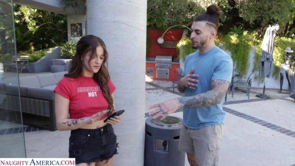 View complete video of : Serena Sterling Poses For Nudes For Her Friends Horny Stepbrother - Serena Sterling