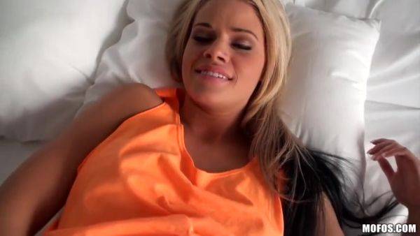 Play this hardcore clip titled : Bathtime Pussy Play