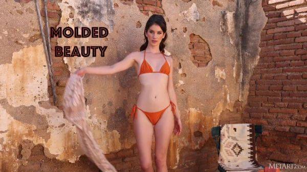 Stream the uncensored scene named : Molded Beauty - Bella Donna