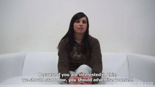 Watch the complete clip named : Jana 7733