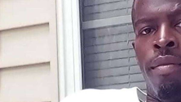 Watch this hardcore clip of : Dboan30 Flashes Huge BBC on Porch - Public Masturbation & Cum